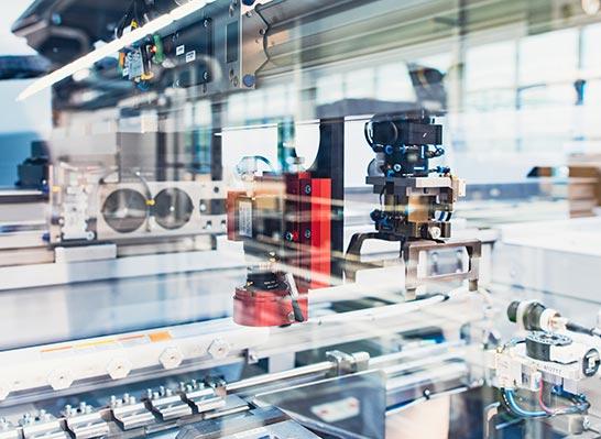 Lenze集團(tuán) 驅(qū)動(dòng)未來(lái)，賦能全球——卓越傳動(dòng)技術(shù)產(chǎn)品與服務(wù)的技術(shù)開(kāi)發(fā)之路